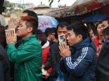 Tấp nập đi xin “Lộc” Bà Chúa Kho
